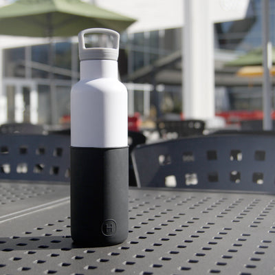 White-Midnight Black 20 Oz, HYDY - Water bottles, 18/8 (304) Stainless Steel, BPA Free, Reusable